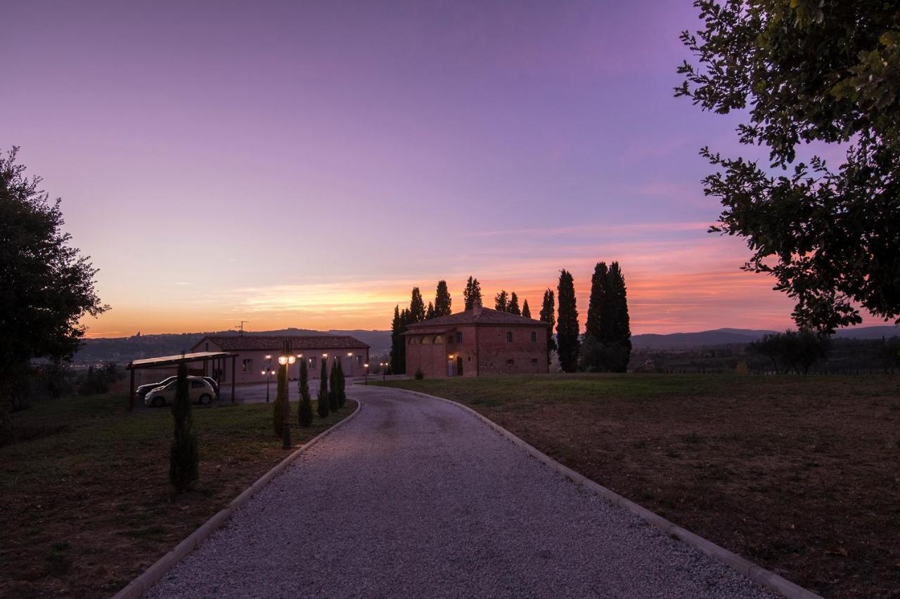 Podere Abbazia B&B Синалунга Экстерьер фото