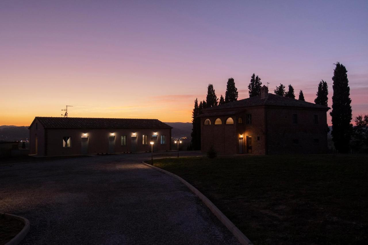 Podere Abbazia B&B Синалунга Экстерьер фото